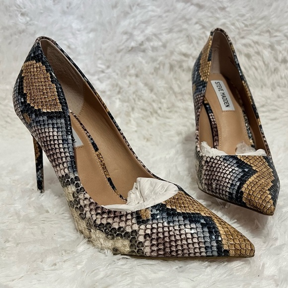 NWOB Steve Madden 8 Vala Snake Print Mobwife Pointed Toe Stiletto Sexy Pumps